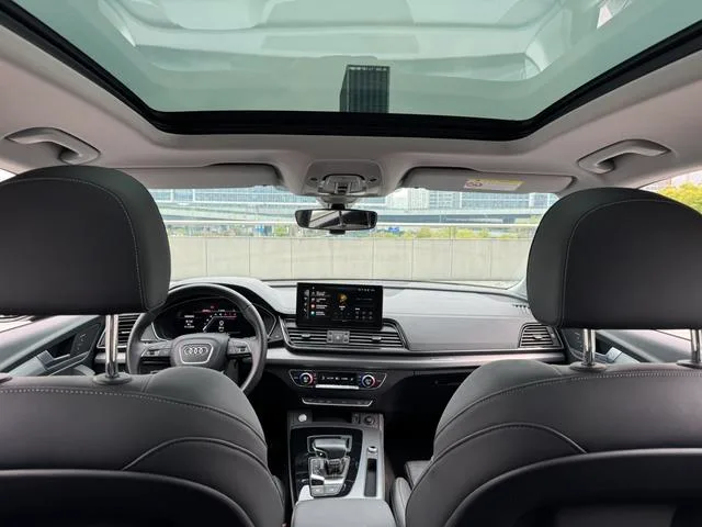 Audi Q5L 2022 40T RS Burning rate kit type interior photo 14