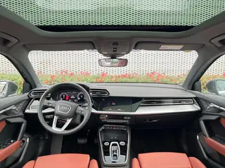 Audi A3 2025 A3L Limousine 35 TFSI Tipo exclusivo Flying Spur exterior foto 4
