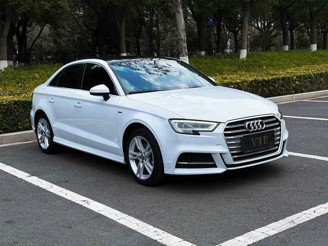 Audi A3 2020 Limousine 35 TFSI Fashionable Country VI exterior photo 3