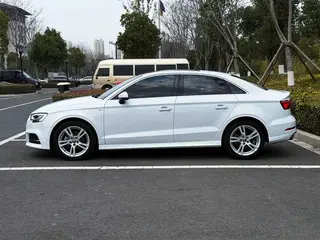 Audi A3 2020 Limousine 35 TFSI Fashionable Country VI exterior photo 4