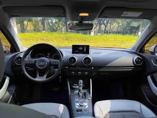 Audi A3 2020 Limousine 35 TFSI Fashionable Country VI interior photo 16