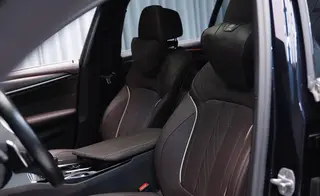 BMW 5 Series 2023 530Li Administrative M Sports suit interior photo 7