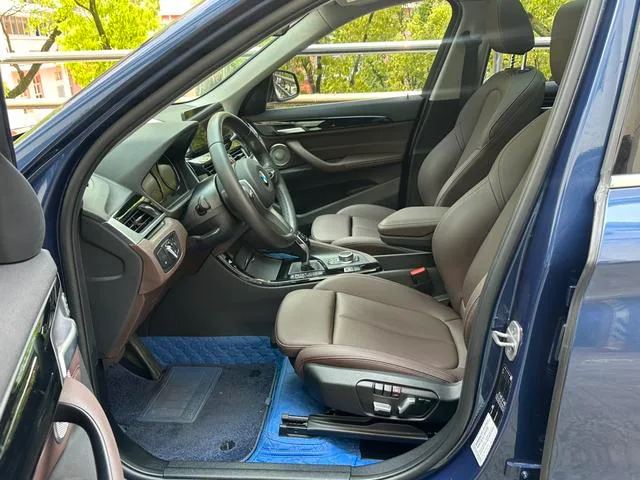 BMW X1 2021 sDrive20Li Premium Class exterior photo 3
