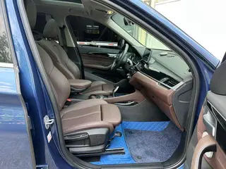 BMW X1 2021 sDrive20Li Premium Class interior photo 9