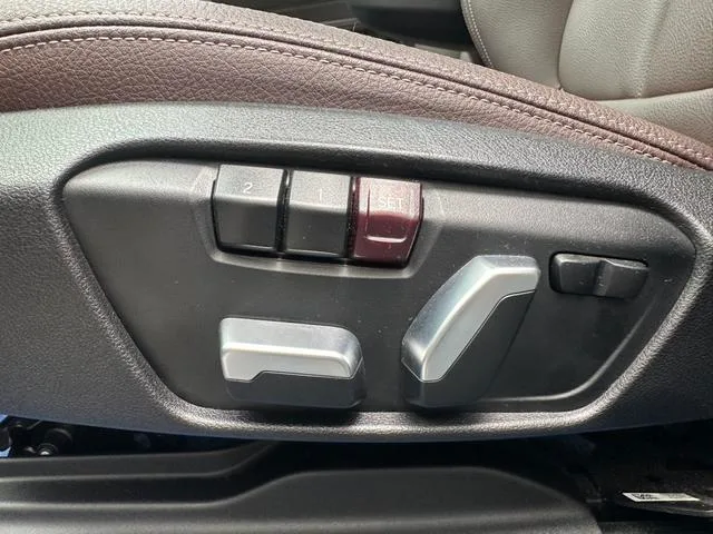 BMW X1 2021 sDrive20Li Premium Class interior photo 11