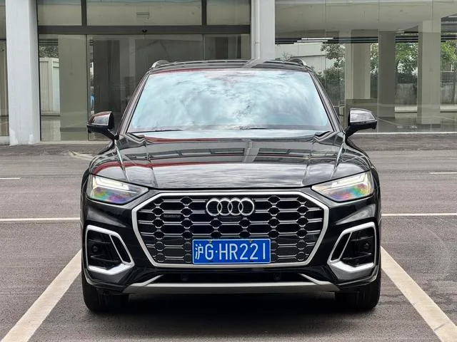 Audi Q5L 2022 40T Deluxe dinámico exterior foto 2