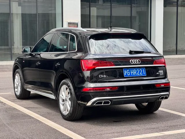 Audi Q5L 2022 40T Deluxe dinámico exterior foto 6