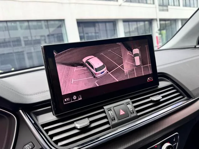 Audi Q5L 2022 40T Deluxe dinámico interior foto 15