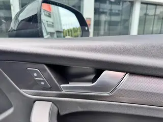 Audi Q5L 2022 40T Deluxe dinámico interior foto 18