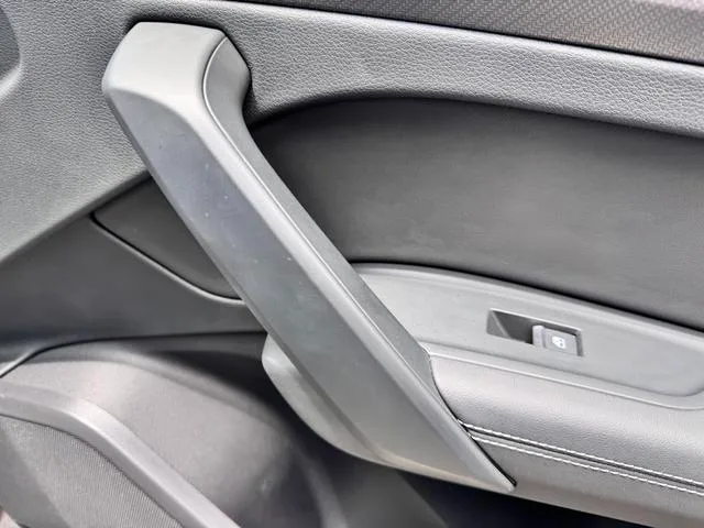 Audi Q5L 2022 40T Deluxe dinámico interior foto 20