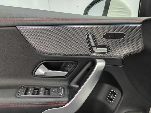 Mercedes-Benz A-Class 2024 A 200 L Fashion Edition interior photo 18