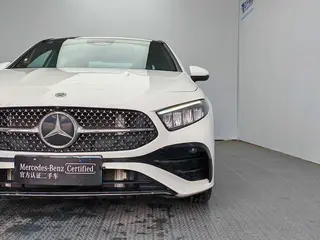 Mercedes-Benz A-Class 2024 A 200 L Fashion Edition interior photo 19