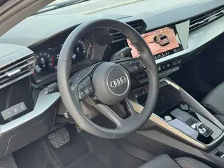 Audi A3 2024 A3L Limousine 35 TFSI Movimiento agresivo exterior foto 7