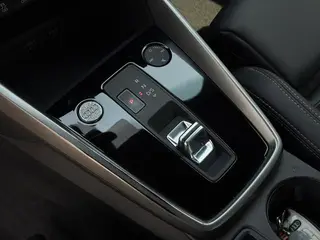 Audi A3 2024 A3L Limousine 35 TFSI Movimiento agresivo exterior foto 8