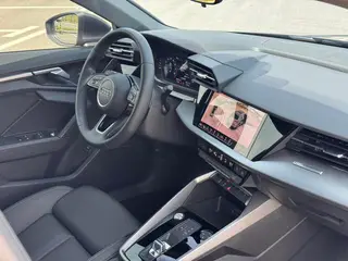 Audi A3 2024 A3L Limousine 35 TFSI Movimiento agresivo interior foto 14