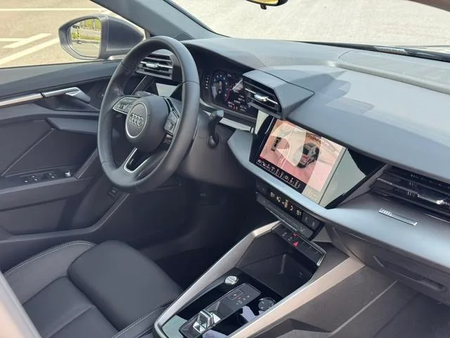 Audi A3 2024 A3L Limousine 35 TFSI Movimiento agresivo interior foto 14