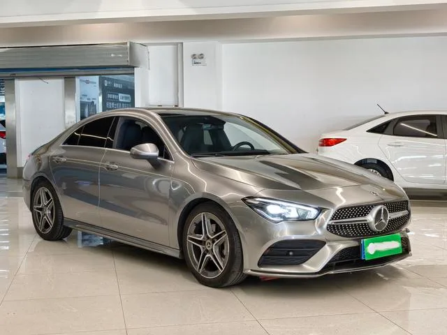 Mercedes-Benz CLA 2021 CLA 200 Four-door coupe exterior photo 3