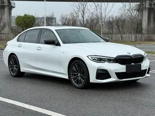BMW 3 Series 2022 Restyling 325Li M Sports Night Suit exterior photo 3