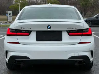 BMW 3 Series 2022 Restyling 325Li M Sports Night Suit exterior photo 5