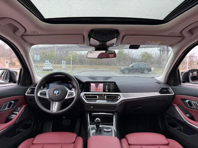 BMW 3 Series 2022 Restyling 325Li M Sports Night Suit exterior photo 8