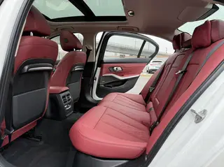BMW 3 Series 2022 Restyling 325Li M Sports Night Suit interior photo 10