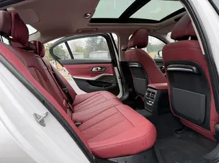 BMW 3 Series 2022 Restyling 325Li M Sports Night Suit interior photo 12