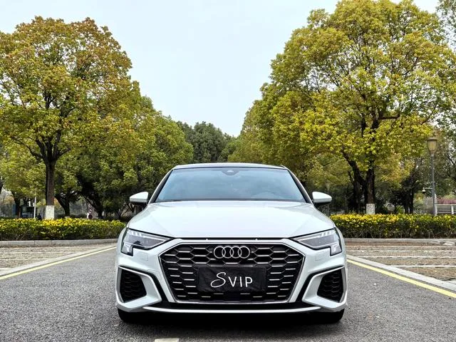 Audi A3 2023 Restyling Sportback 35 TFSI Fashion Sport exterior photo 2