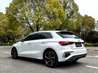 Audi A3 2023 Restyling Sportback 35 TFSI Fashion Sport interior photo 14