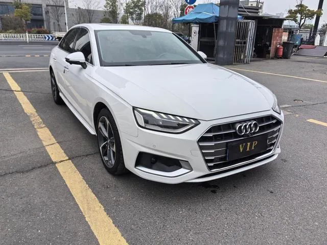 Audi A4L 2020 40 TFSI Fashion dynamic type exterior photo 3