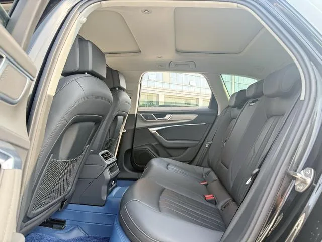 Audi A6 2021 allroad quattro Maison exploratoire 55 TFSI Profitez du type tout-terrain intérieur photo 10