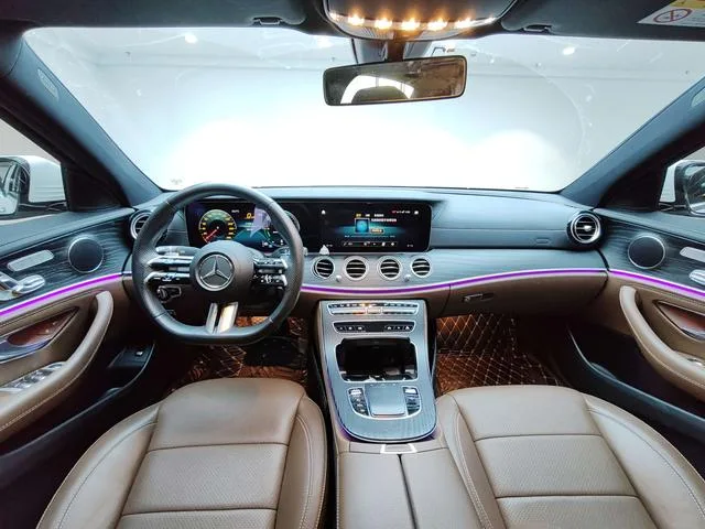 Mercedes-Benz E-Class 2023 E 300 L Fashionable sports car interior photo 11