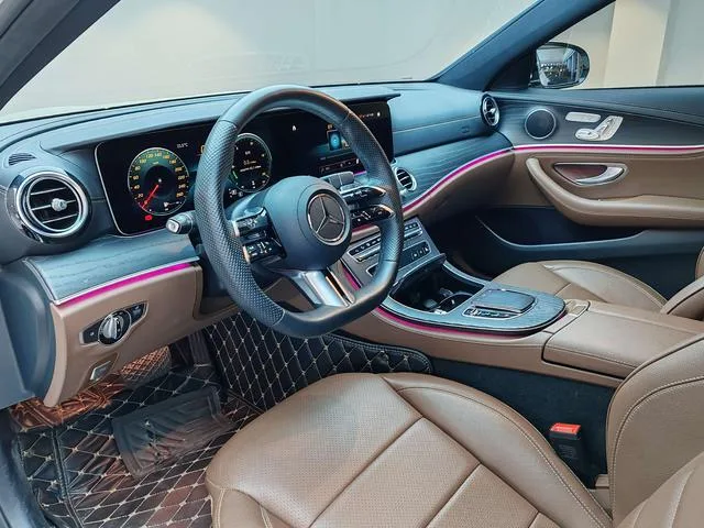 Mercedes-Benz E-Class 2023 E 300 L Fashionable sports car interior photo 17