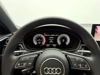 Audi A4L 2023 40 TFSI Deluxe Dynamic exterior photo 4