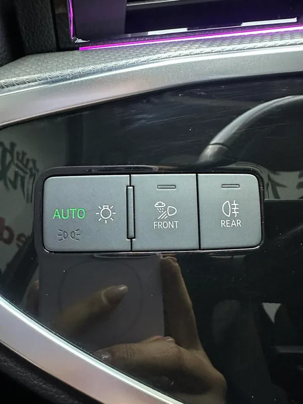 Audi Q3 2022 40 TFSI RS Tipo de velocidad de combustión del kit interior foto 11