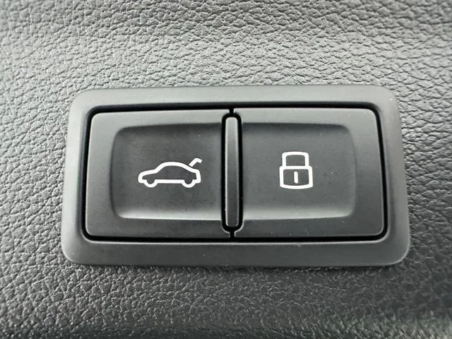 Audi Q3 2022 40 TFSI RS Tipo de velocidad de combustión del kit interior foto 20