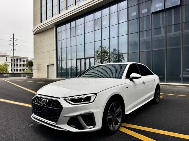 Audi A4L 2020 40 TFSI Deluxe dinámico exterior foto 3