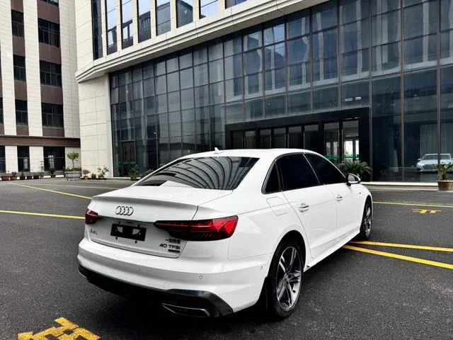 Audi A4L 2020 40 TFSI Deluxe dinámico exterior foto 6