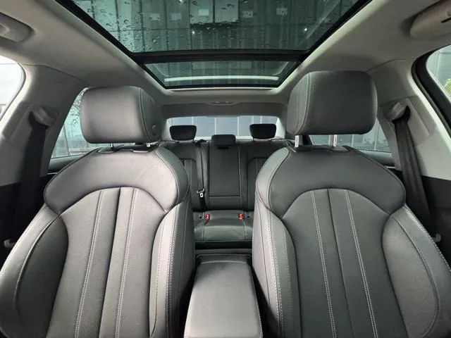 Audi A4L 2020 40 TFSI Deluxe dinámico interior foto 12