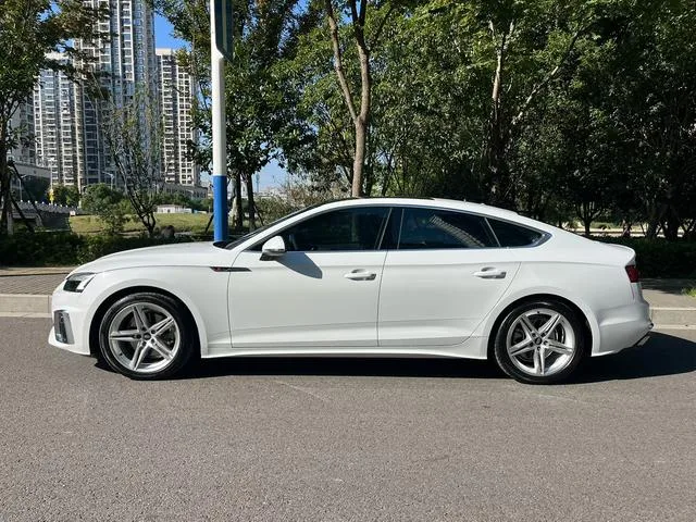 Audi A5 2023 Sportback 40 TFSI Mode dynamique extérieur photo 4