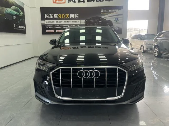 Audi Q7 2021 45 TFSI quattro S line Sporty exterior photo 2