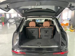 Audi Q7 2021 45 TFSI quattro S line Sporty interior photo 16
