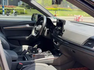 Audi Q5L 2022 40T RS Burning rate kit type interior photo 13