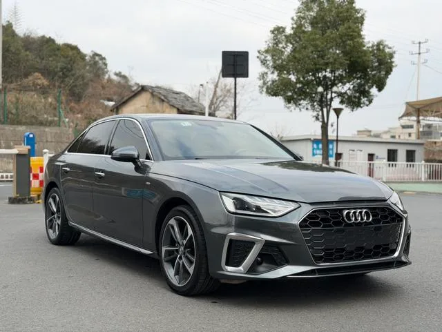 Audi A4L 2020 40 TFSI Fashion dynamic type exterior photo 3