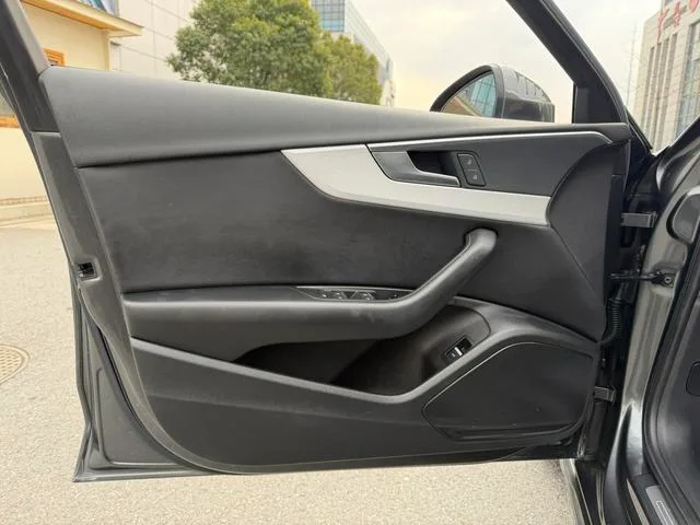 Audi A4L 2020 40 TFSI Fashion dynamic type exterior photo 5