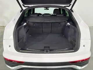 Audi Q5L Sportback 2021 40 TFSI Fashionable interior photo 6