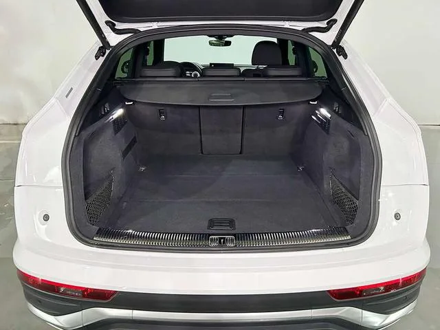 Audi Q5L Sportback 2021 40 TFSI Fashionable interior photo 6