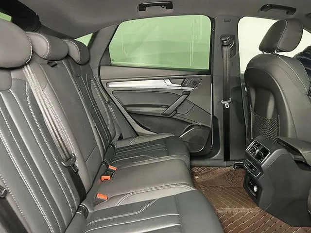 Audi Q5L Sportback 2021 40 TFSI Fashionable interior photo 7