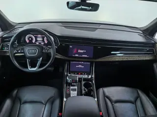 Audi Q7 2023 55 TFSI quattro S line Ice and Snow Sports Edition interior photo 10
