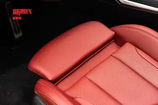 BMW 4 Series 2022 425i Convertible M Sports suit interior photo 12