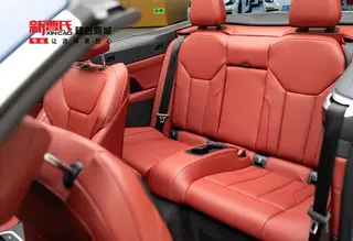 BMW 4 Series 2022 425i Convertible M Sports suit interior photo 13